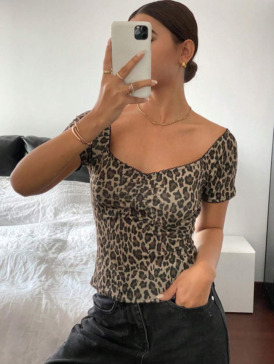 DAZY 女式豹纹罗纹弹力短袖短款上衣T恤，春夏猎豹印花 - 棕色 - 查看 1