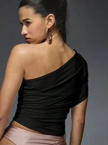 MISSGUIDED One Shoulder Draped Ruched Crop Top Evening Party Elegant Asymmetric Wrap Style Sleeveless Club Fashion Design - Black - View 3