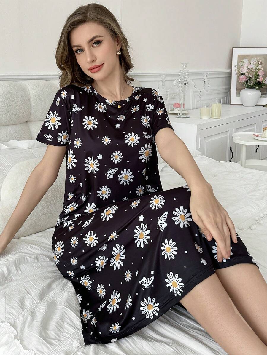 全身蝴蝶和雏菊印花休闲短袖女士睡袍，Moo Moo - 黑色 - 查看 1