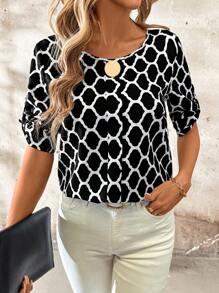 SHEIN Clasi Blusa de manga media con patrón geométrico para mujer