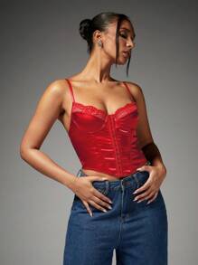 SHEIN BAE Camiseta sin tirantes con aplicaciones de encaje glamorosas, sexy y atractiva para Navidad, citas, fiestas