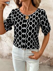 SHEIN Clasi Blusa de manga media con patrón geométrico para mujer