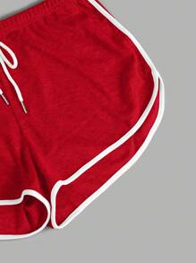 SHEIN EZwear 大码夏季情人节撞色饰边前系带休闲针织运动短裤 - 紅色 - 查看 5