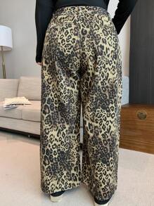 Dazy Plus Plus Size Relaxed Fit Distressed Washed Long Flare Leg Jeans, Suitable For All Seasons Cheetah Print