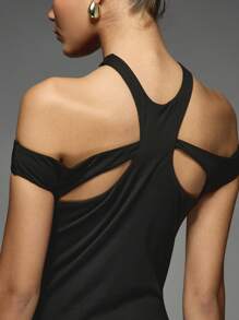 MISSGUIDED Halter Neck Off Shoulder Sleeveless Cut Out Long Dress - Black - View 6