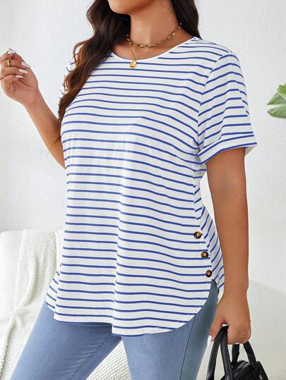 SHEIN LUNE Plus Size Round Neck Striped Printed Short Sleeve Casual Everyday Fall T-Shirt Travel Airport Valentine's Day Vacations Woman Summers For Women Going Out Tops Women,Business Casual Woman,Summer,Cute Shirts,Office Business Casual Woman
