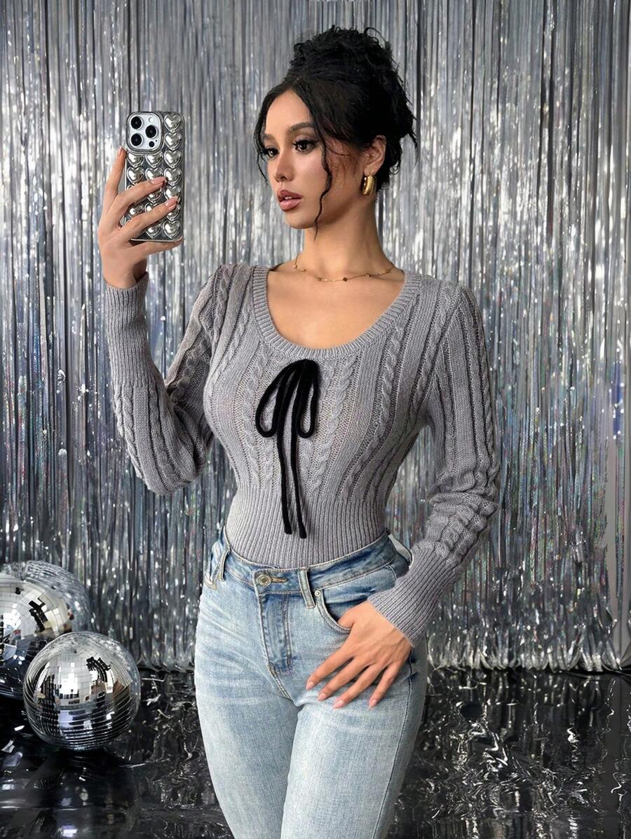 SHEIN Unity 欧美秋冬新款时尚博主同款U领撞色蝴蝶结扭绳3D针织上衣套头衫 - 灰色 - 查看 1