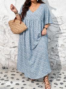 SHEIN CURVE+ Plus Size Women's Vacation Loose Ditsy Floral V-Neck Short Sleeve Babydoll Teacher Dress,Arabian Dress,Arabian Clothing Boho Vacation,Beach Dress Sundress,Holiday Outfits
