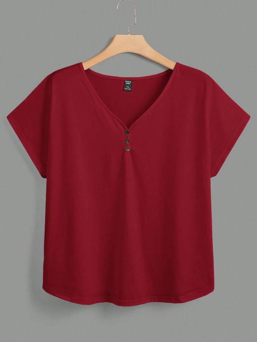 SHEIN LUNE 大码纯色前扣短袖休闲 T 恤，简约日常穿着，女士红色上衣 - 紅色 - 查看 1