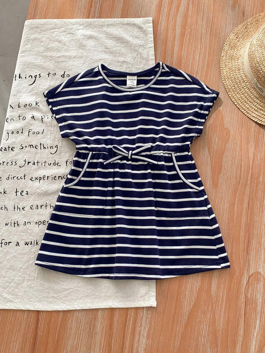 SHEIN Babygirl 夏季休闲针织弹力条纹短袖圆领连衣裙，母女套装（2 件单独出售） - 彩色 - 查看 1