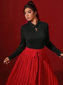 SHEIN VCAY Plus Size 2pcs Chinese New Year Outfit, Red Chinese Style Snap Front Top With Pleated Skirt Set, Spring - Multicolor - View 4