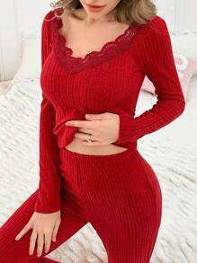 蕾丝拼布 V 领拉绒修身女士睡衣套装