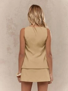 MISSGUIDED Ensemble coordonné en deux pièces : un débardeur à col carré avec boutons et une mini-jupe