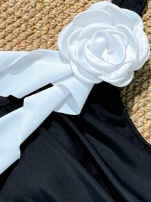 Women's Fashion Beach Leisure Vacation Black & White Contrast Floral Flounce One-Piece Swimsuit For Summer Beach Vacation
