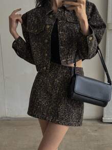 DAZY مجموعة جينز على الطراز الغربي للنساء، جاكيت وتنورة مطبوعة بنمط النمر كاملة الجسم، ملابس عمل للنساء، ملابس نسائية للخريف - بني - مشاهدة 4