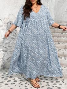 SHEIN CURVE+ Plus Size Women's Vacation Loose Ditsy Floral V-Neck Short Sleeve Babydoll Teacher Dress,Arabian Dress,Arabian Clothing Boho Vacation,Beach Dress Sundress,Holiday Outfits