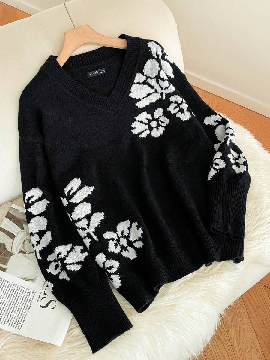 SHEIN Essnce Damen Oversized Pullover mit Blumen Muster, schwarze Woll-Oberteil, Langarm Pullover, Winterkleid gestrickter Damen Pullover, süßer Pullover Thanksgiving Pullover Große Größen Pullover
