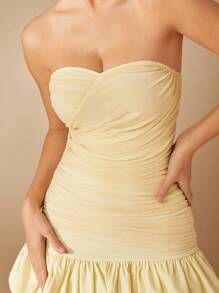 SHEIN Unity Elegant Sweetheart Tube Pleated Holiday Party Bubble Hem Mini Dress