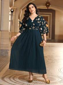 Modelyn Plus Size Casual Everyday Dress, Minimalist Design - Dark Green - View 1