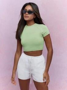MISSGUIDED Lucky Charm Athletic Crop Top Short Sleeve Workout Running Yoga Shirt Green Fitted Raglan Sport Training Saint Patrick's Day Stretch Performance Wear