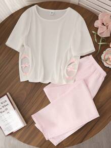 SHEIN 女童时尚舒适罗纹镂空蝴蝶结设计撞色圆领短袖长裤家居服套装 - 彩色 - 查看 1