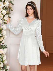 SHEIN 少女 (女孩) 圣诞深绿色天鹅绒连衣裙 - 白色 - 查看 4