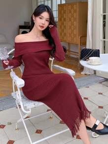 DAZY Robe pull femme épaules dénudées à franges de couleur unie, convient pour le Nouvel An chinois et la Saint-Valentin, vêtements d'automne, robes rouges pour femmes