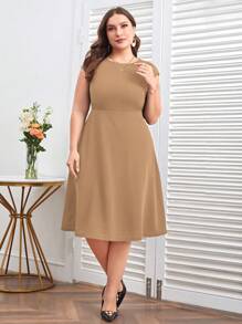 SHEIN Clasi 大码女式纯色圆领主教袖简约优雅连衣裙