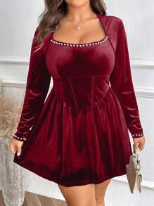 SHEIN Clasi Plus Size Women's Elegant Romantic Velvet Faux Pearl Decor Fishtail Dress - Red - View 5