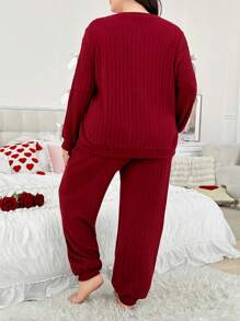 Bộ đồ ngủ tay khoét rỗng họa tiết bướm đan màu trơn cỡ lớn - Màu Đỏ Sâu - Xem 2