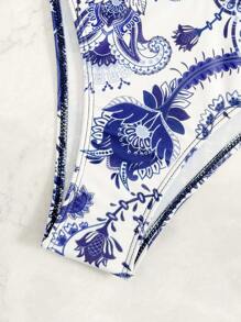 Swim Lushoire 女士夏季沙滩装，搭配纯色交叉扭纹比基尼上衣和三角比基尼下装