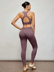 Activina 女士勃艮第红色短款背心和高腰紧身裤运动套装，适合瑜伽和日常休闲运动女士套装 - 酒紅色 - 查看 2