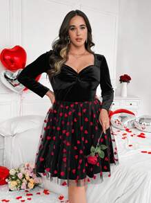 Flirla Vestido de Navidad y San Valentín talla grande para mujer, con cuello en V, de terciopelo rojo, con parches y acentos de malla metálica plateada sexy