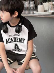 DAZY 青少年男孩纯色拼布圆领短袖字母印花休闲 T 恤，返校服装 - 黑與白 - 查看 5