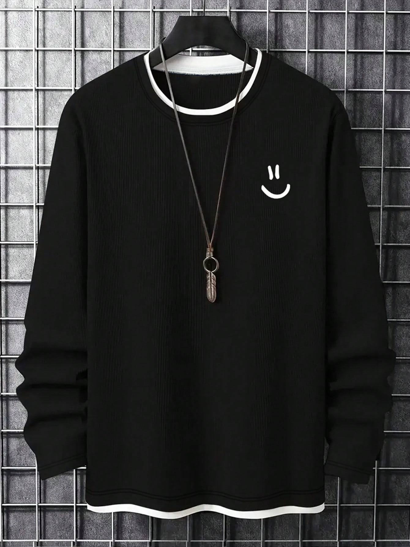 Manfinity Dauomo Men's Solid Color Patchwork Round Neck Long Sleeve Graphic Print Casual Sweatshirt