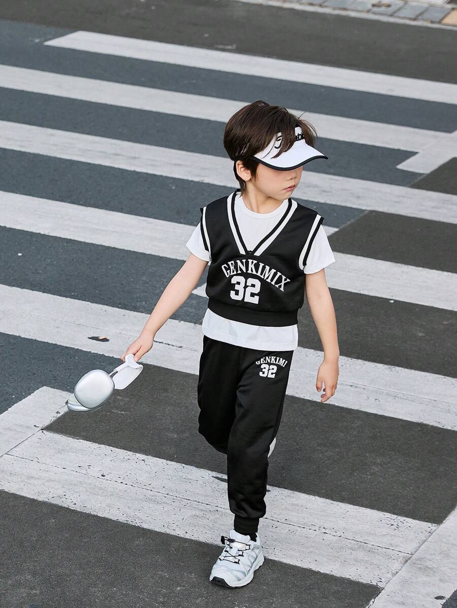 3 件套年轻男孩休闲运动套装，纯色短袖上衣，针织图案印花背心和黑色长裤，秋季男孩酷炫运动装 - 黑色 - 查看 1