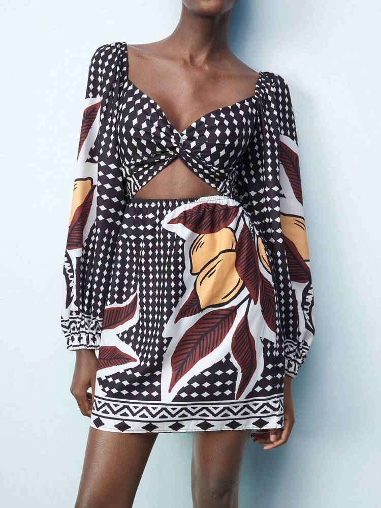 SHEIN Maija Black & White Diamond Grid Floral Print Twist Front Crop Dress, Casual Beachwear Romantic, Fashion, Versatile; Suitable For Summer Vacation, Comfortable, Bohemian Style, Beach Wear, Swimsuit Cover-Up, Stylish, Elegant, Casual, , Simple Daily Wear, Country Style, Essential, Solid Color, Holiday Casual, Decent, Single Lady, Ideal For Vacation Elegant Fashion Business Casual Woman Going Out Tops Graduation Outfit European Summer Hawaii Outfits Women Summer Dresses For Women Streetwear Women Stockholm Style Teacher Outfits For Women