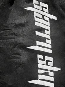 Manfinity EMRG 男士夏季休闲标语印花短裤，Emo，2000 年代风格