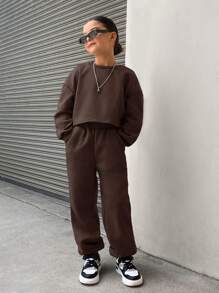 SHEIN Leap Crew Tween 女童宽松复古短款圆领运动衫和运动裤 2 件套，纯色运动休闲 - 棕色 - 查看 1