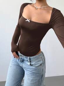 Aloruh Body de manga larga negro con cuello cuadrado, detalles de encaje, empalme delantero y lazo artesanal de mujer elegante y sexy