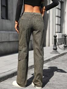 SHEIN EZwear Jeans de tela vaquera de cintura regular con estampado de camuflaje, de corte holgado y versátil, adecuados para todas las estaciones