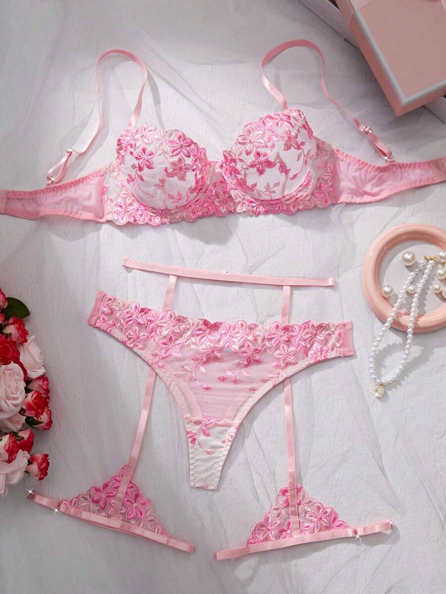 3-Piece Women's Sexy Light Purple Lingerie Set For Going Out - Pink - View 1