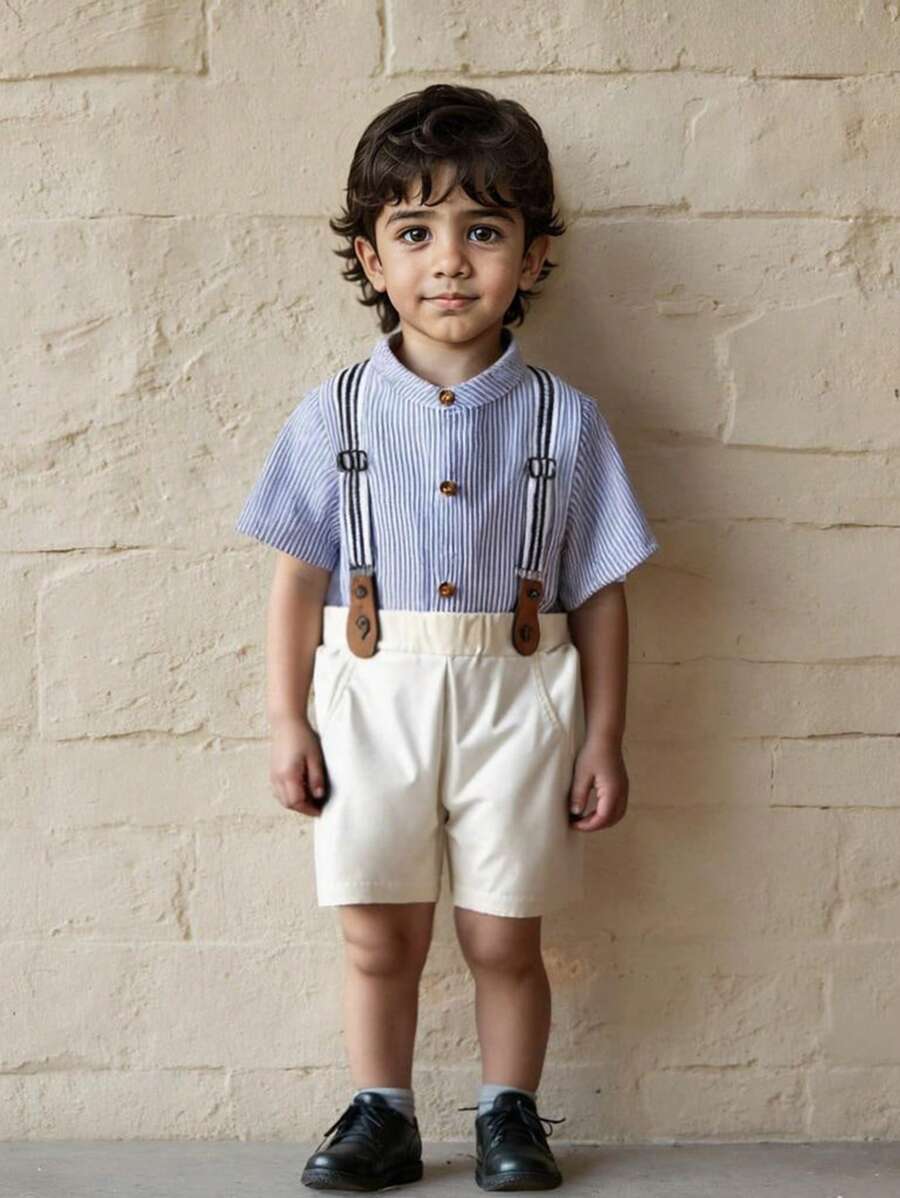 SHEIN Baby Jungen Kontrast Streifen Mode leichte Stehkragen Kurzarm Hemd + Latzhosen Gentleman Outfit Anzug, geeignet für Frühling/Sommer Ausflüge, Parkspaziergang und lässige Freizeitkleidung Zuhause - Blau - Übersicht 1