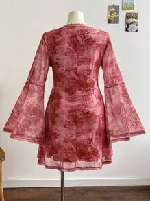 Soleia Vestido holgado estilo retro de manga larga con cuello cuadrado, con estampado de rosa rojo oscuro, ribete de encaje y estampado de malla en corte evasé para mujeres de talla grande, ideal para vacaciones