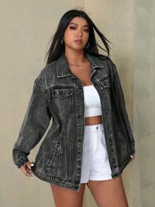 SHEIN EZwear جاكيت جينز كاجول بأكمام طويلة وأزرار أمامية وجيب للمقاسات الكبيرة - رمادي غامق - مشاهدة 4