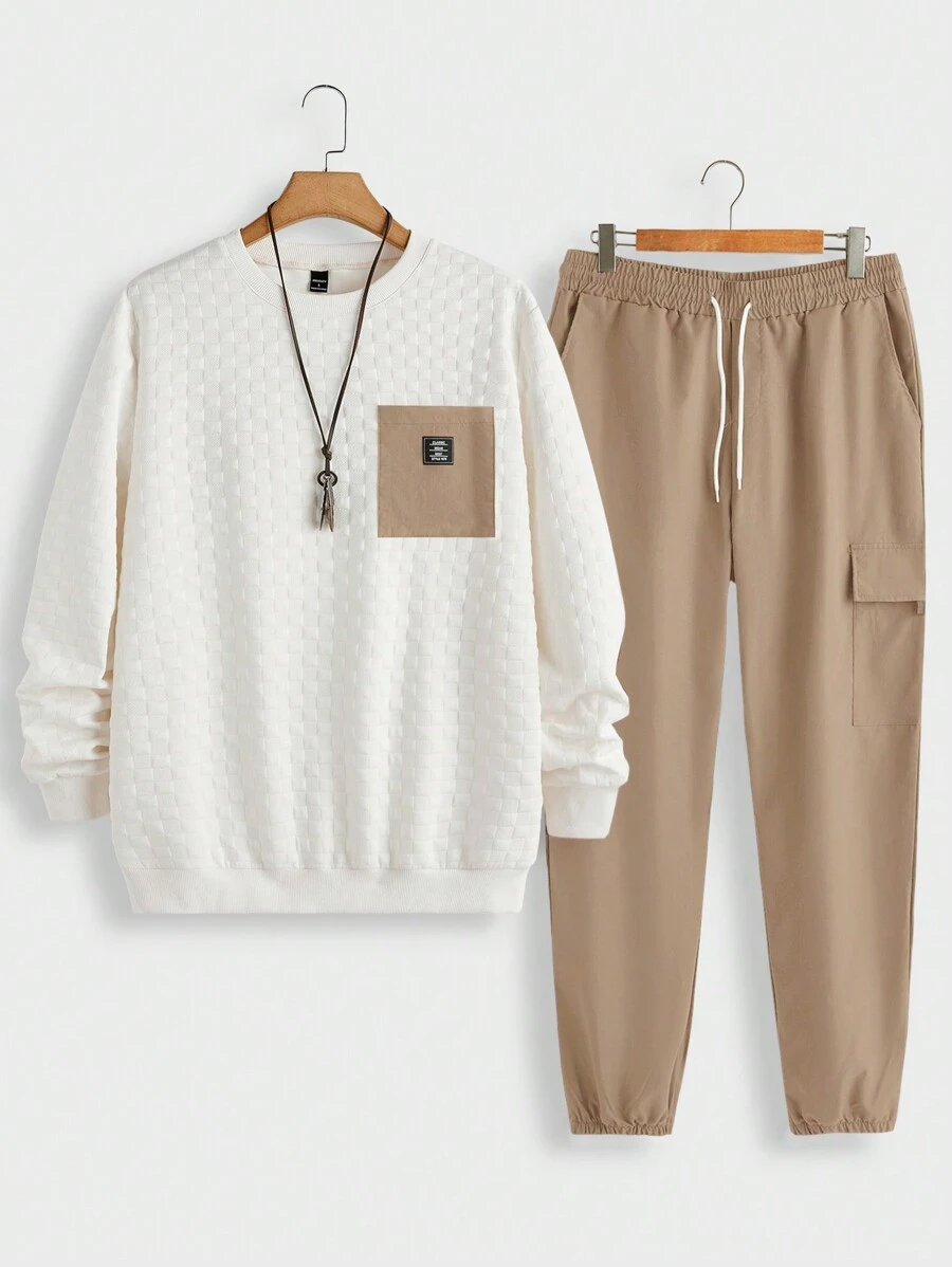 Manfinity RelaxMax 男士套装包括圆领上衣和长裤 - 卡其色 - 查看 1