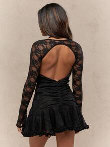 MISSGUIDED Đầm ngắn ren cổ khoét sâu, tay chuông dài, eo nhún bèo, thích hợp cho tiệc tùng, dạ hội, câu lạc bộ, khiêu vũ, các dịp đặc biệt, kiểu dáng sang trọng, thiết kế ôm sát phần trên và xòe rộng phần dưới. - màu đen - Xem 2