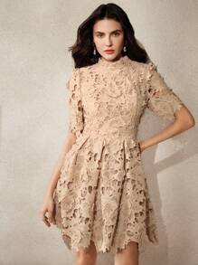 Anewsta Robe élégante à col montant avec fleurs 3D, manches courtes, taille cintrée, pour le printemps/été