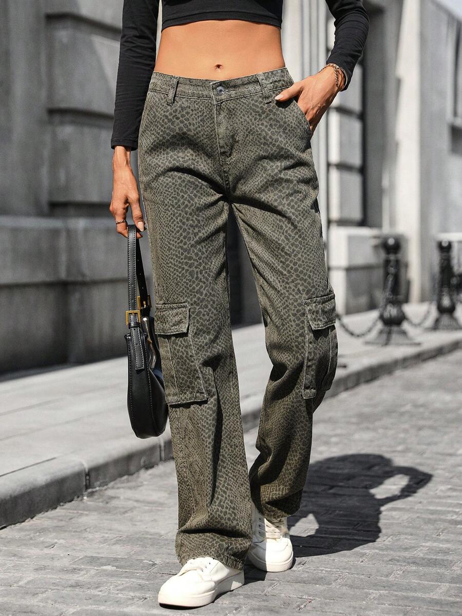 SHEIN EZwear 女士休闲宽松百搭常规腰部迷彩印花牛仔裤,适合所有季节 - 彩色 - 查看 1