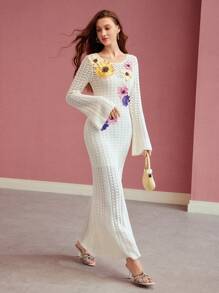 MOTF PREMIUM 3D 花卉贴片喇叭袖毛衣裙，情人节装 - 白色 - 查看 2